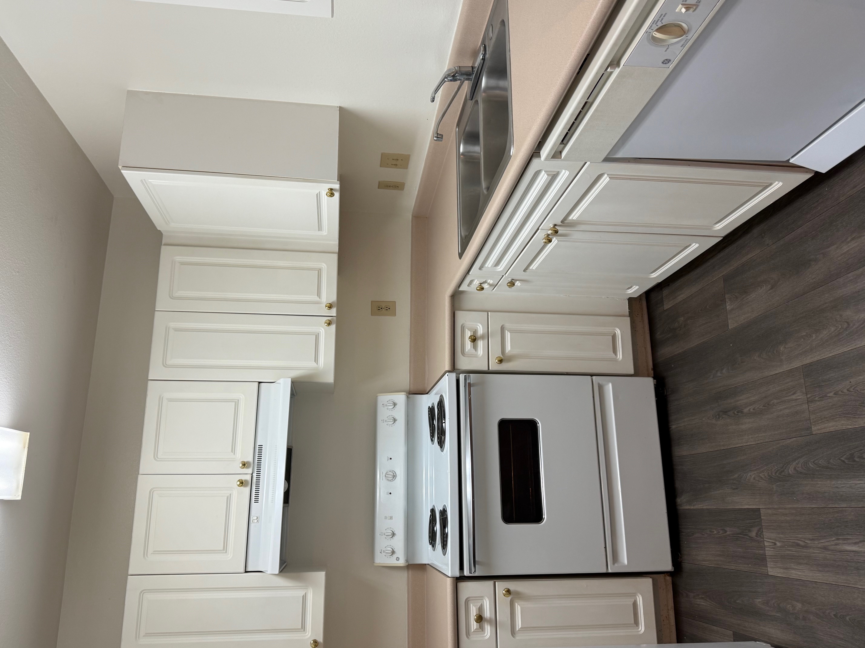 14 Hamiltons Bay Ct.